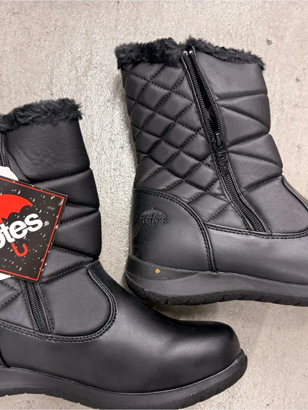 totes Black Quilted Faux-Fur Winter Mid-Calf Boots